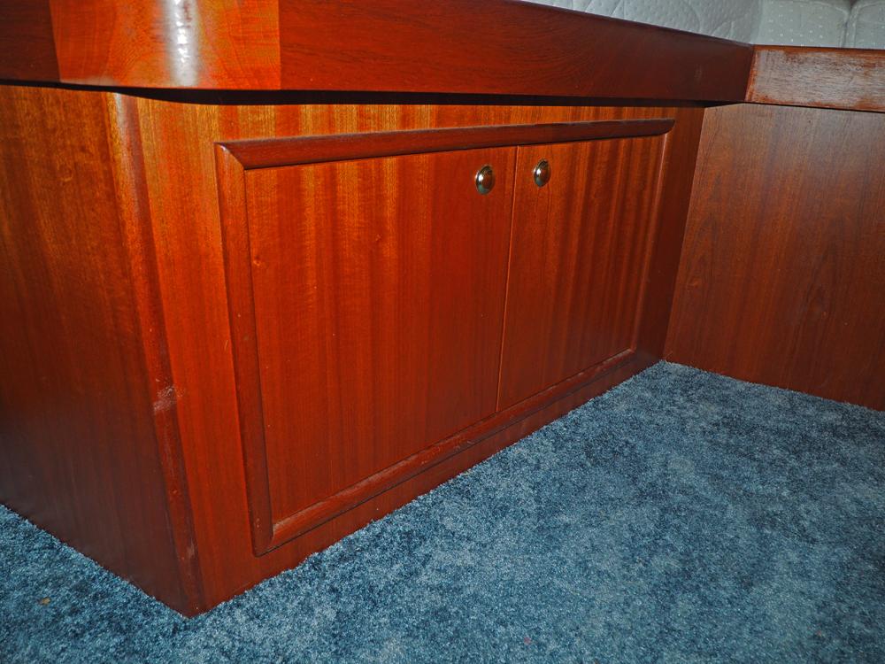 Cabin en avant, H&eacute;bergements